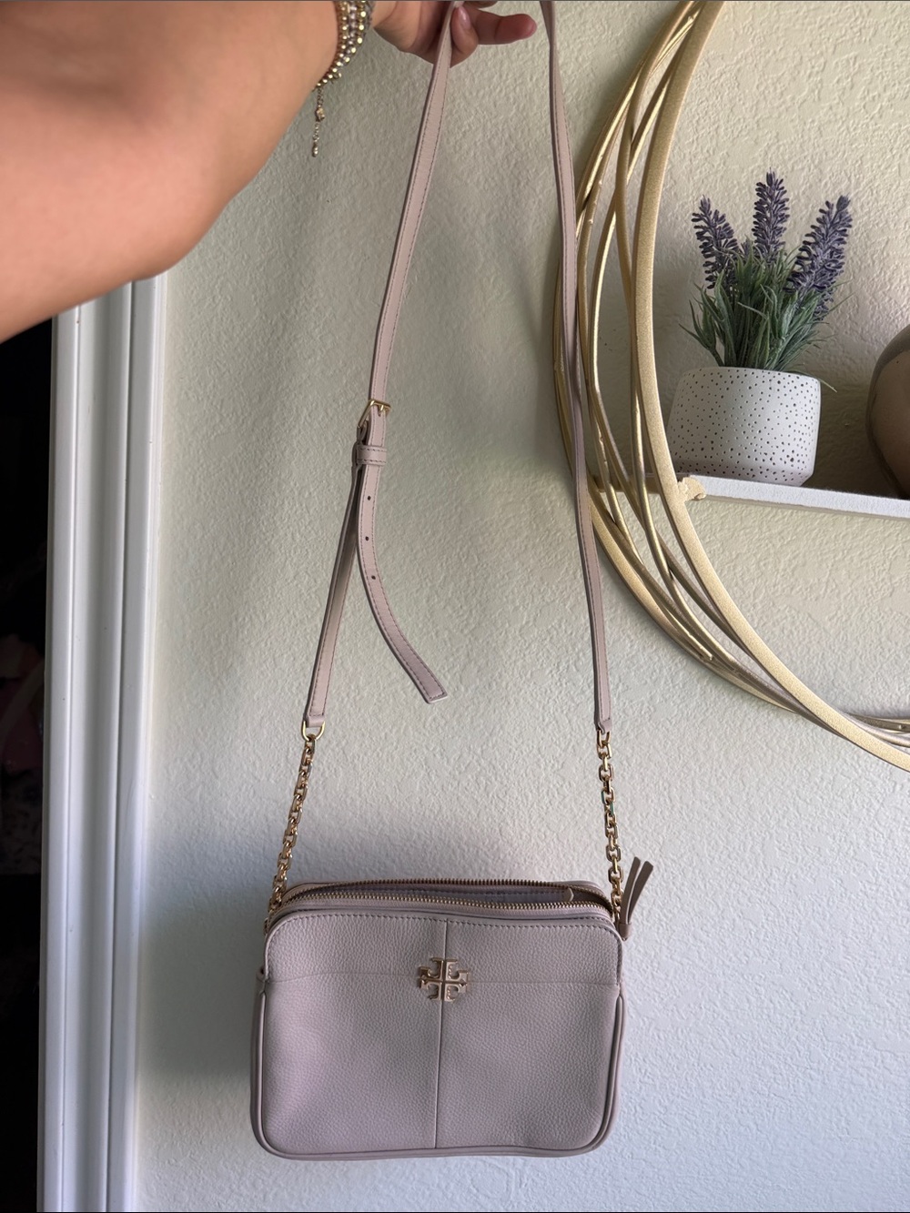 Tory Burch Pebbled Leather Crossbody in Blush Pink with Gold Hardware